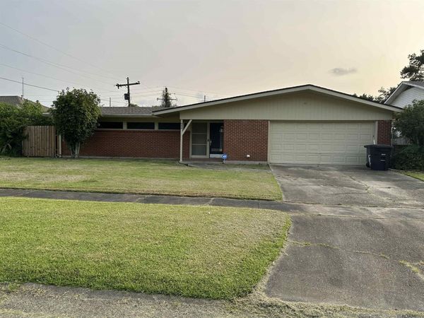 944 Princewood Ct, Baton Rouge, LA 70806