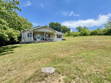 17 Sunny Brook Road, Heidrick, KY 40949