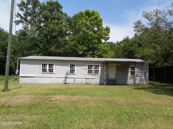 897 S 8th Street, Chipley, FL 32428