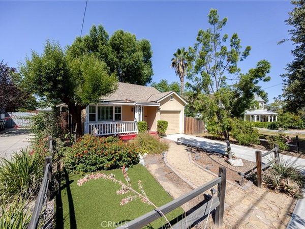 306 S Center, Redlands, CA 92373