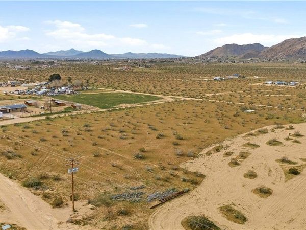 0 Thunderbird Rd 0436-192-84, Apple Valley, CA 92307