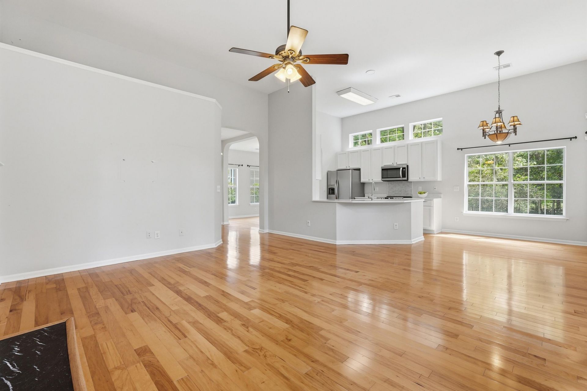 807 Long Drive Road Photo 11