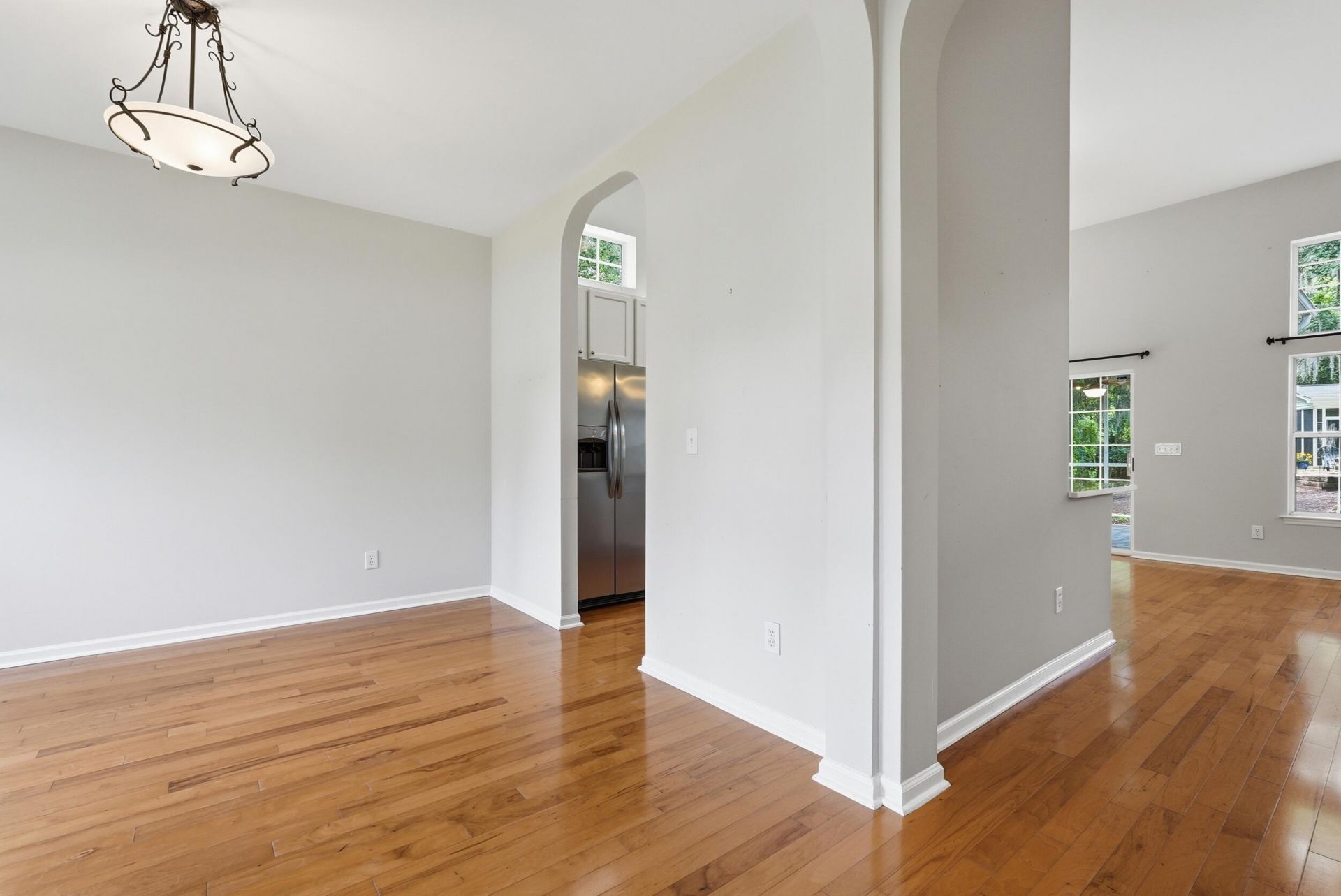 807 Long Drive Road Photo 12