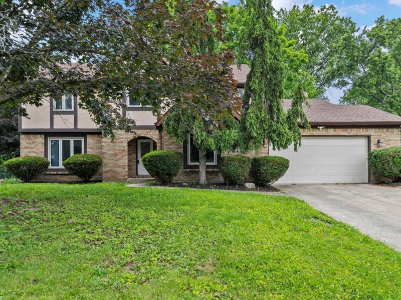 2069 Walnut Hill Park Drive, Columbus, OH 43232 Photo 1