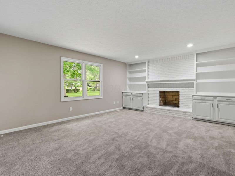 2069 Walnut Hill Park Drive, Columbus, OH 43232 Photo 26