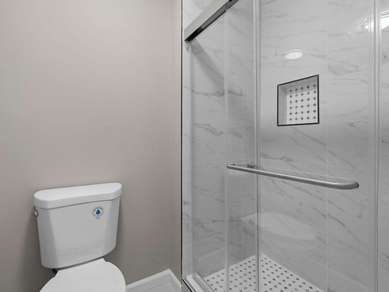 2069 Walnut Hill Park Drive, Columbus, OH 43232 Photo 34