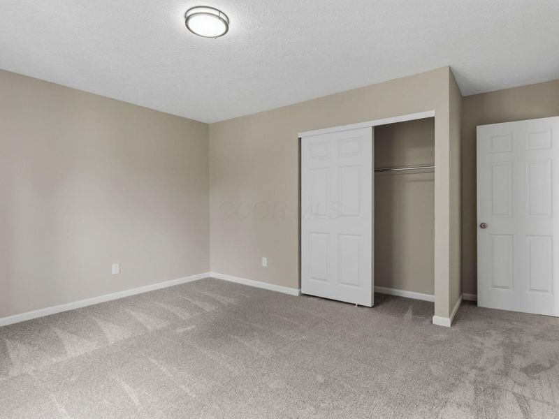 2069 Walnut Hill Park Drive, Columbus, OH 43232 Photo 44