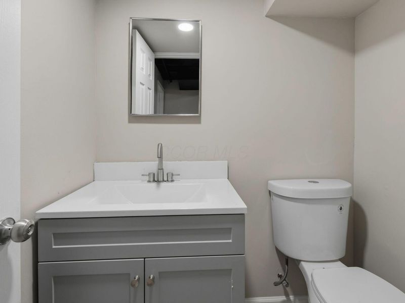 2069 Walnut Hill Park Drive, Columbus, OH 43232 Photo 56