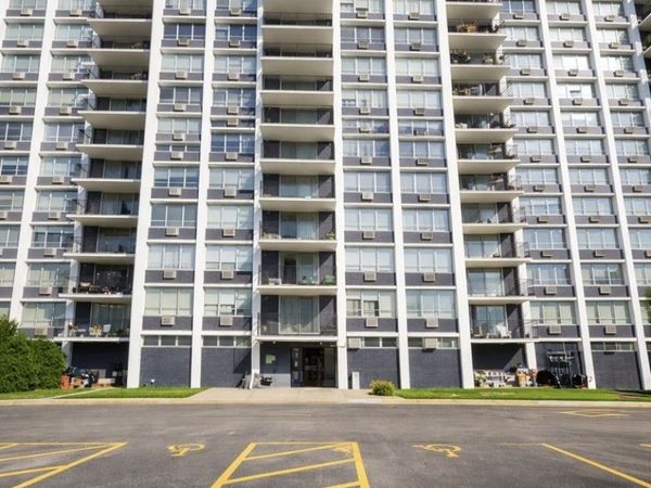 8809 W Golf Road , Unit 11F, Niles, IL 60714
