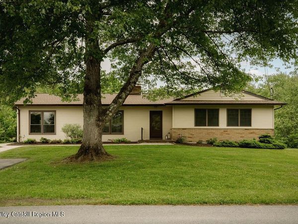 88 Rymph Road, Pleasant Valley, NY 12569