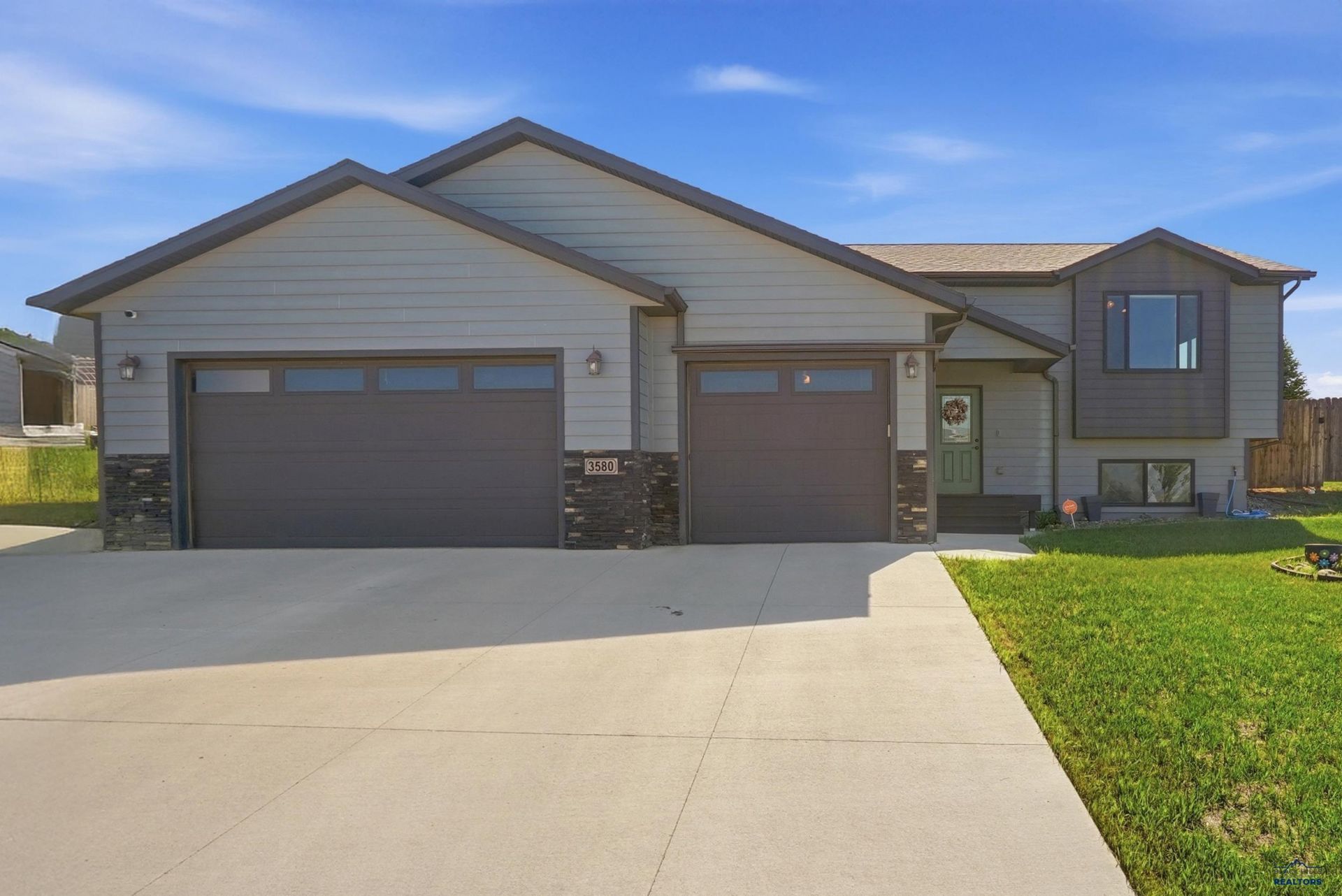 3580 Blackpowder Rd, Rapid City, SD 57703 Main Photo