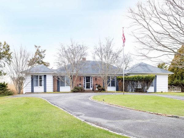 69 Oneck Road , Westhampton Beach, NY 11978