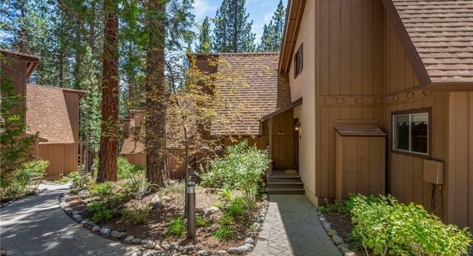 330 Ski Way, Unit 19, Incline Village, NV 89451 Photo