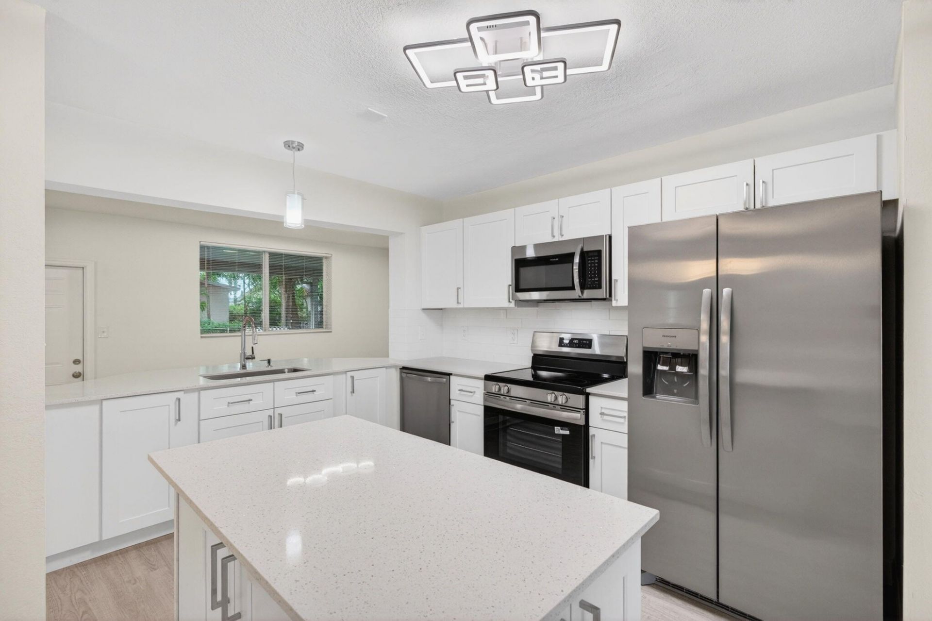 2241 SW 67th Lane, Miramar, FL 33023 Photo