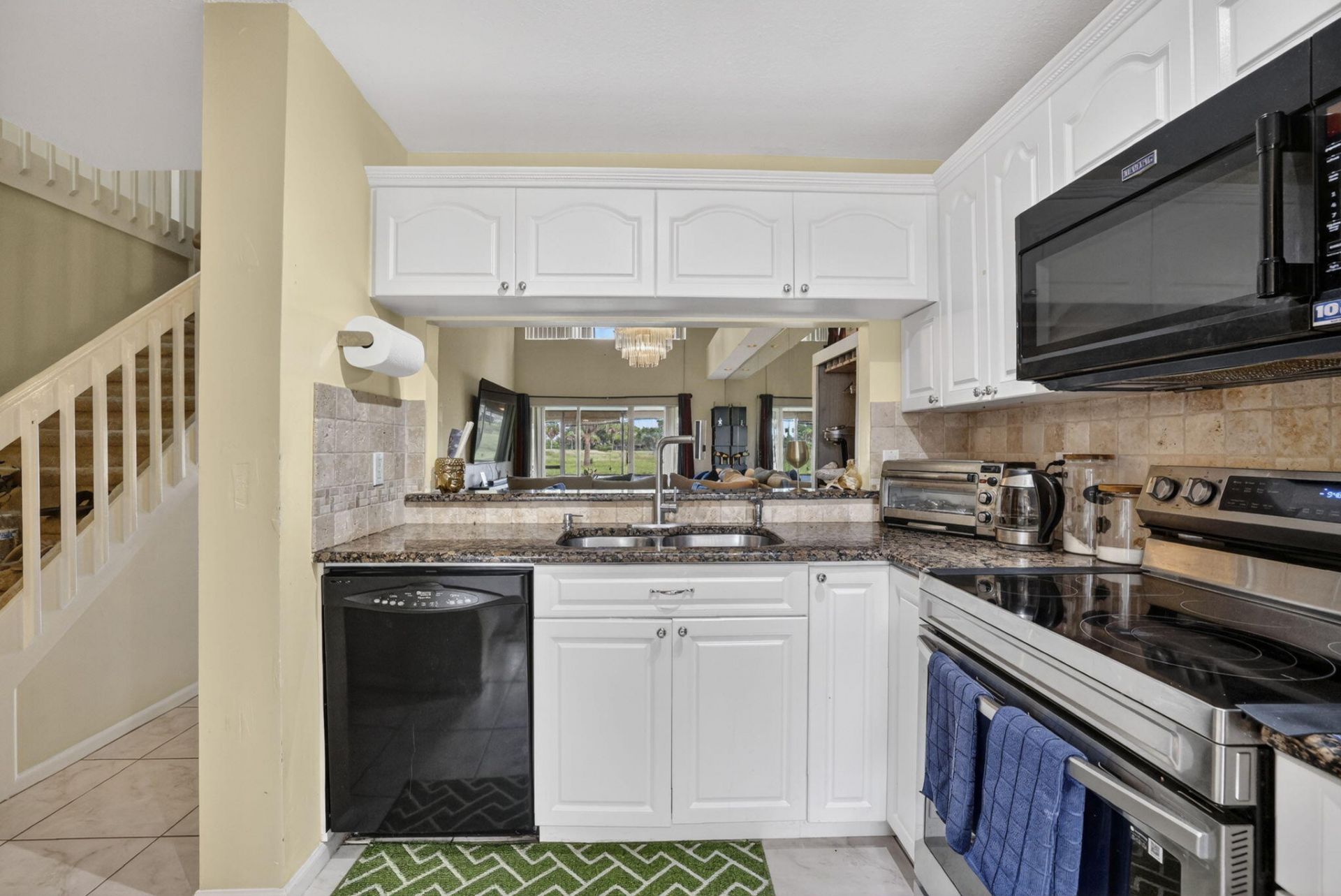 7426 Pinewalk Drive S, Unit 19-4, Margate, FL 33063 Photo