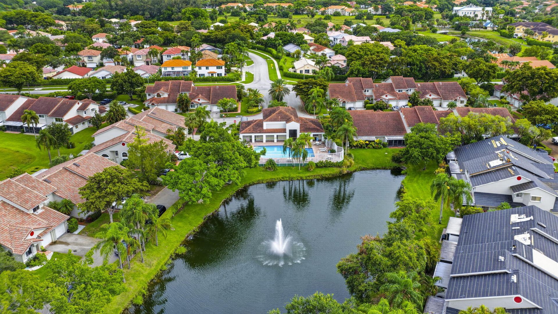 7426 Pinewalk Drive S, Unit 19-4, Margate, FL 33063 Photo