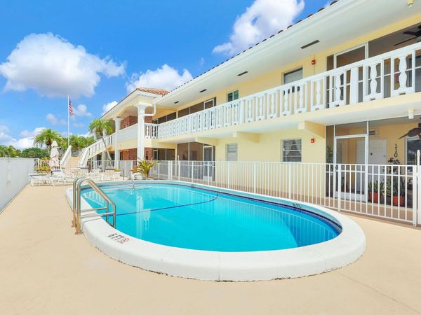 2121 NE 68th Street, Unit 209, Fort Lauderdale, FL 33308