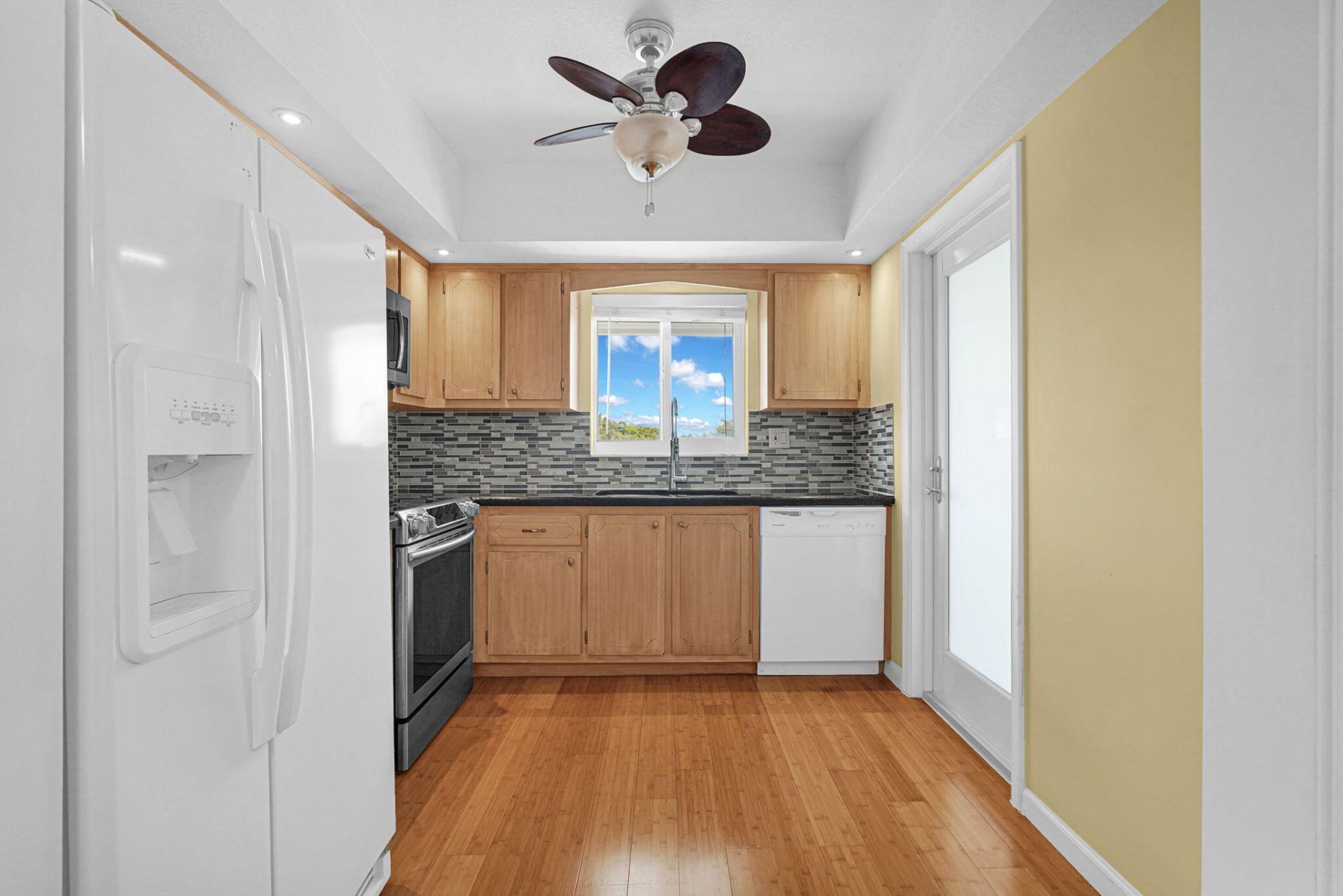 2121 NE 68th Street, Unit 209, Fort Lauderdale, FL 33308 Photo