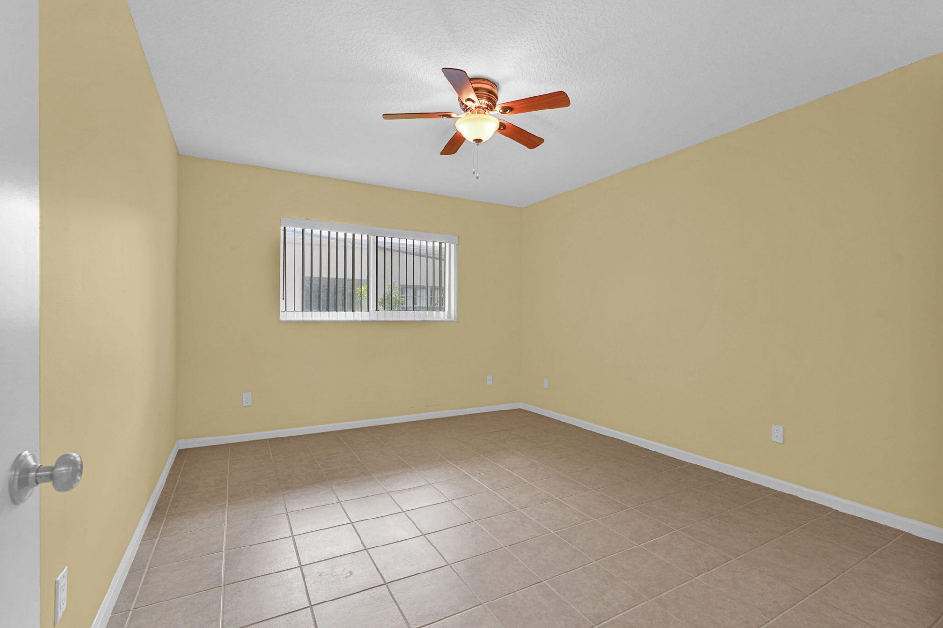 2121 NE 68th Street, Unit 209, Fort Lauderdale, FL 33308 Photo
