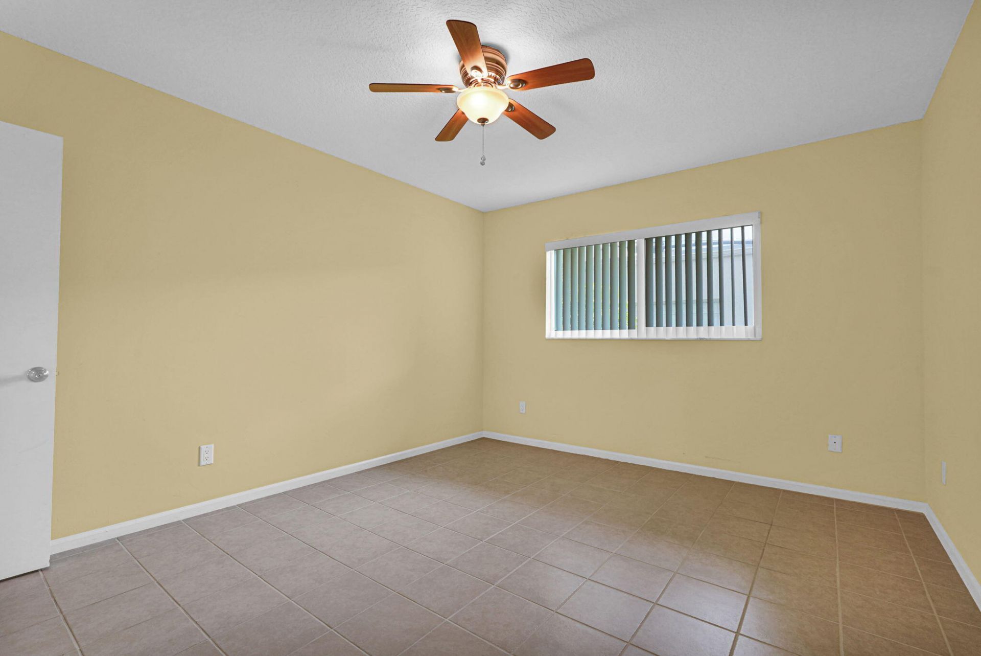 2121 NE 68th Street, Unit 209, Fort Lauderdale, FL 33308 Photo