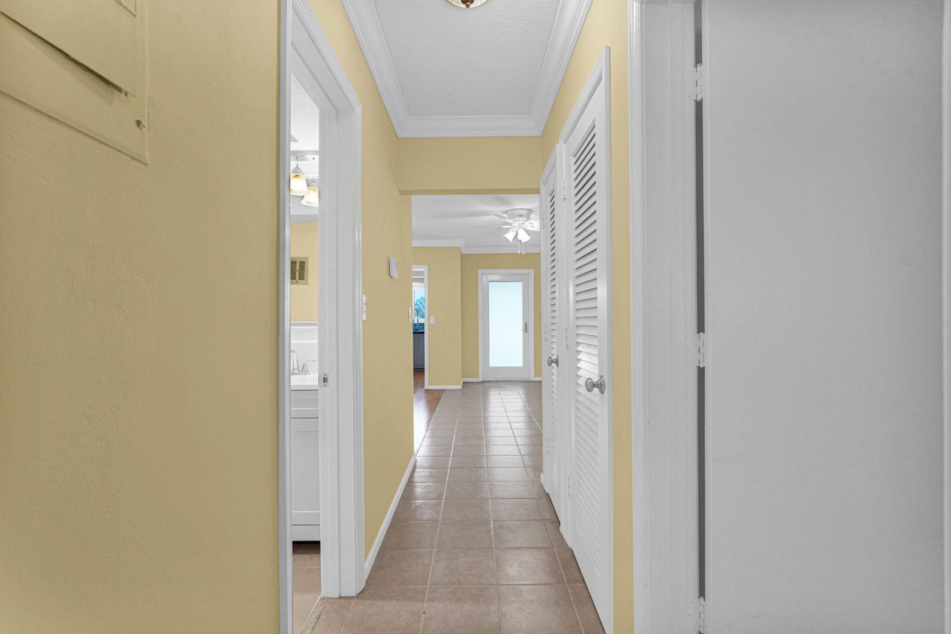2121 NE 68th Street, Unit 209, Fort Lauderdale, FL 33308 Photo