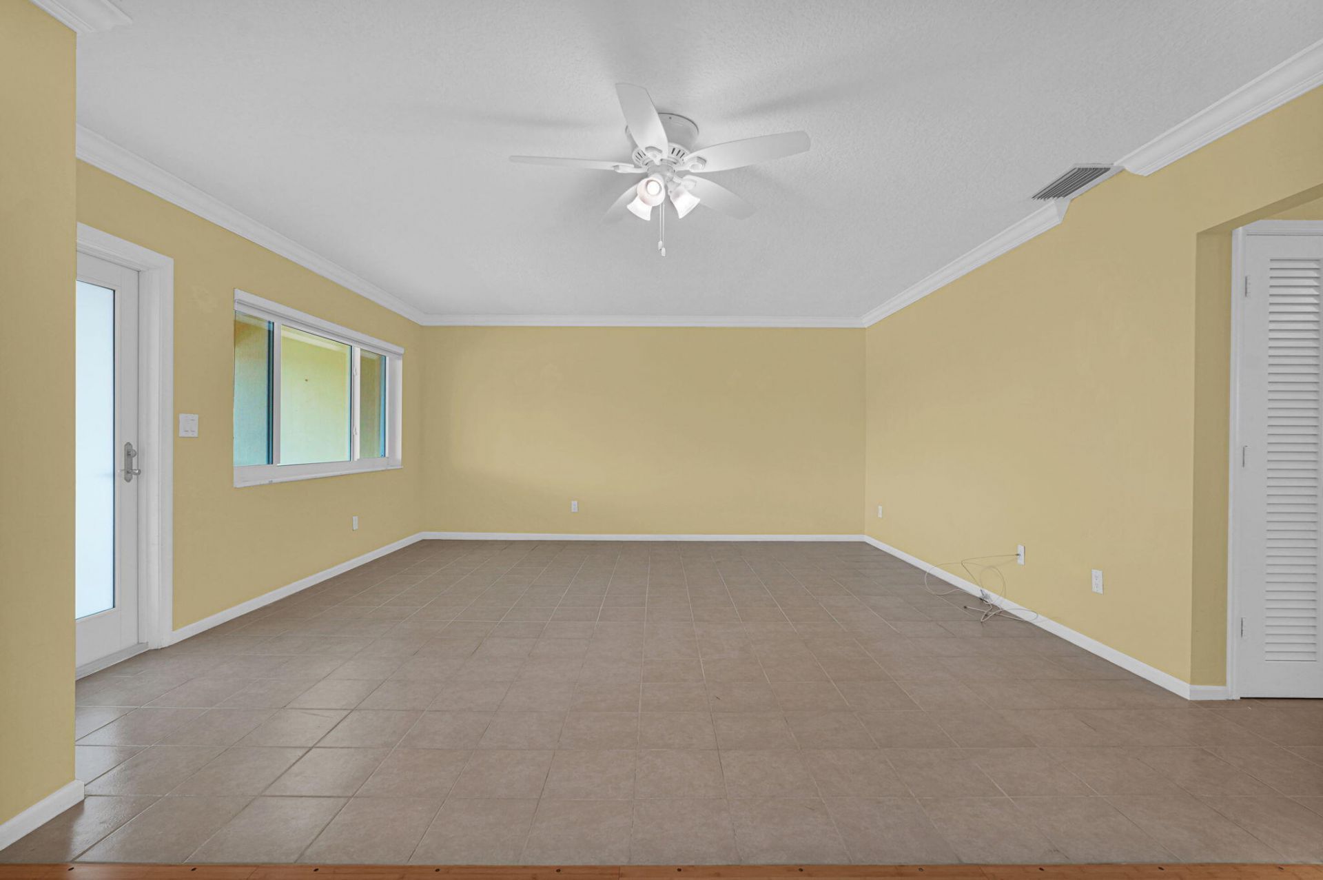 2121 NE 68th Street, Unit 209, Fort Lauderdale, FL 33308 Photo