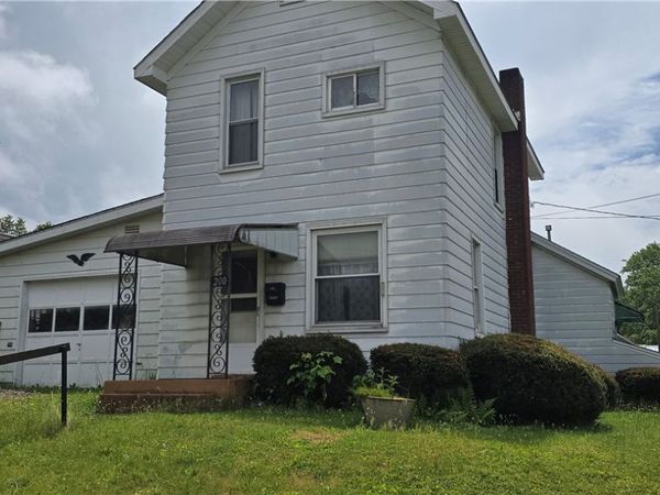 200 Cleveland St, Punxsutawney, PA 15767