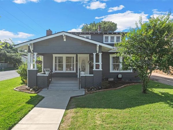 2627 Fort Avenue, Waco, TX 76707