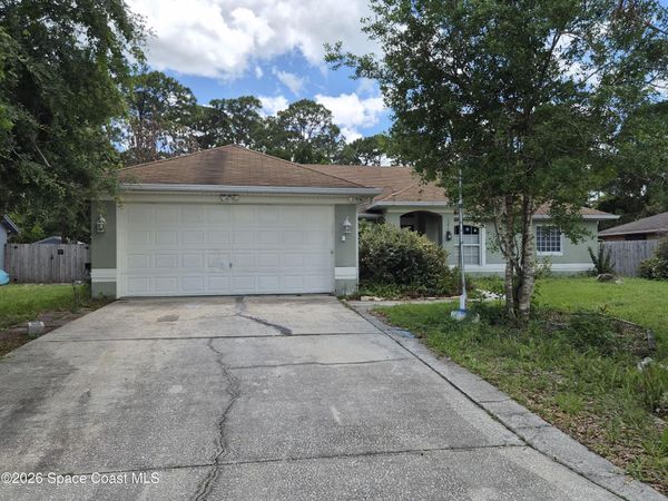 1296 Stone Street NW , Palm Bay, FL 32907