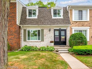 1853 Torquay Avenue , Royal Oak, MI 48073