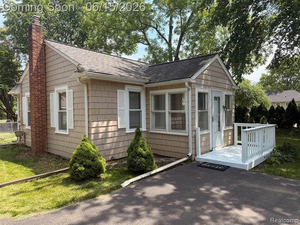 29780 Milford Road, Lyon Twp, MI 48165