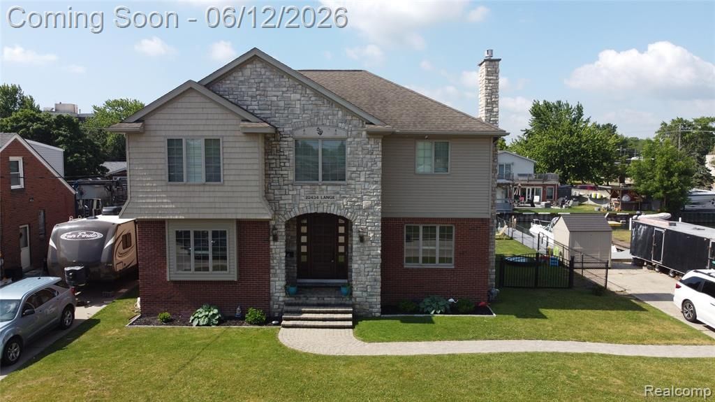 22434 Lange Street, Saint Clair Shores, MI 48080 Main Photo