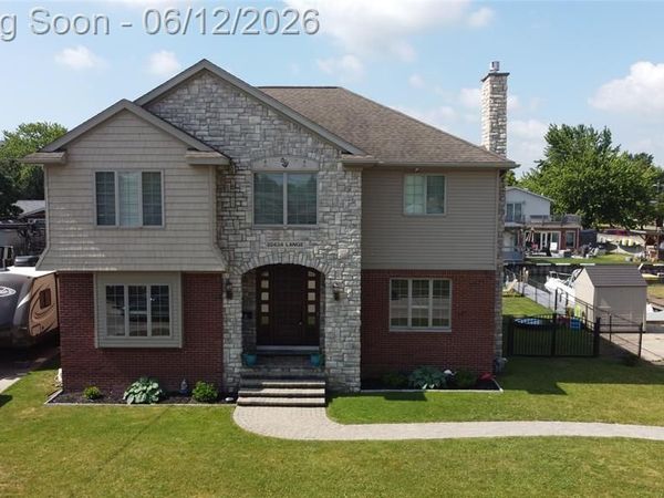 22434 Lange Street, St. Clair Shores, MI 48080
