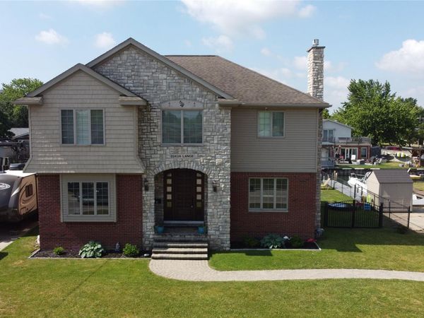 22434 Lange Street, St Clair Shores, Mi 48080