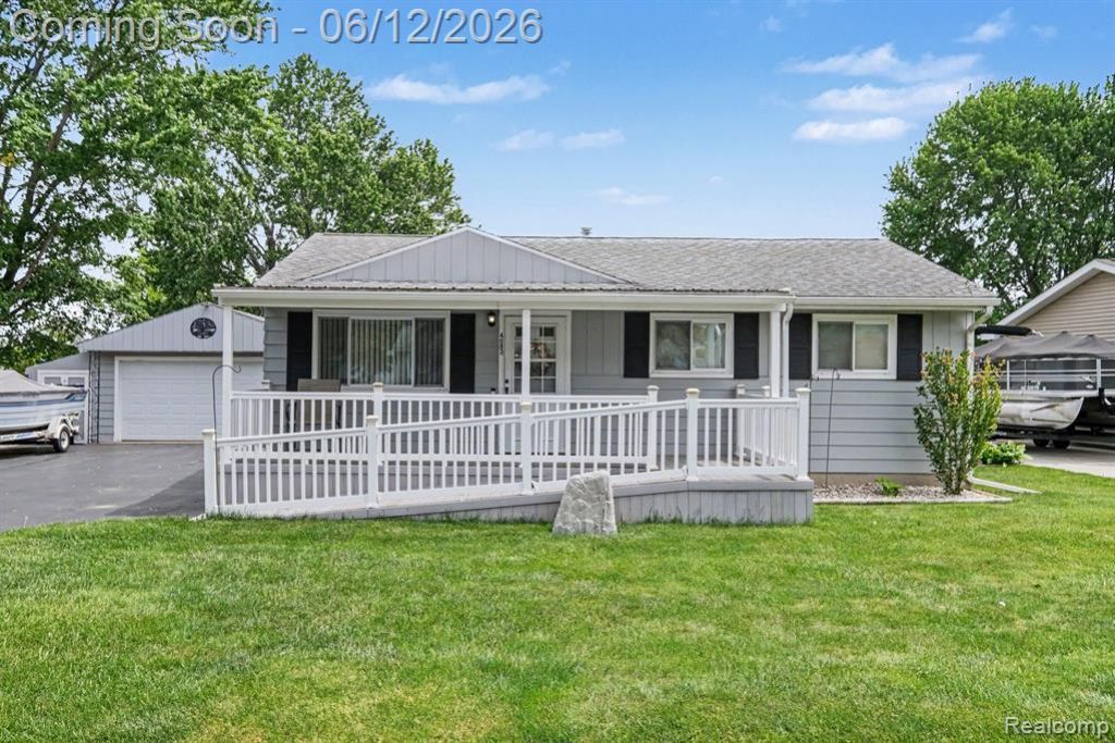 4083 Bristolwood Drive, Flint Township, MI 48507 Main Photo