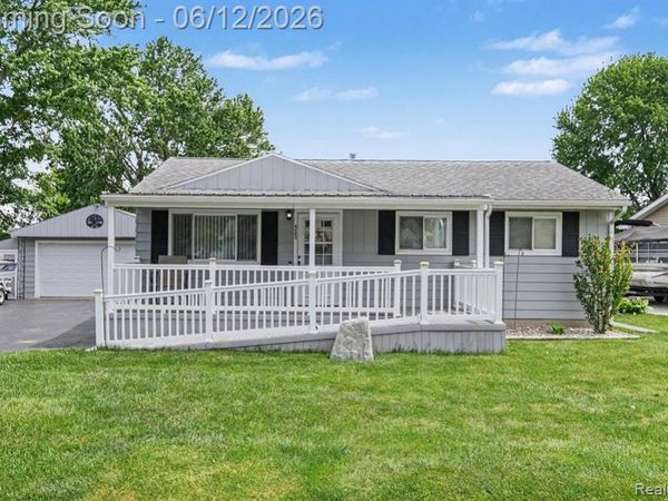 4083 Bristolwood Drive, Flint Twp, MI 48507