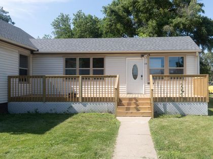 119 E 19TH ST South Sioux City, NE 68776