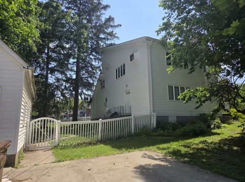 Main Photo