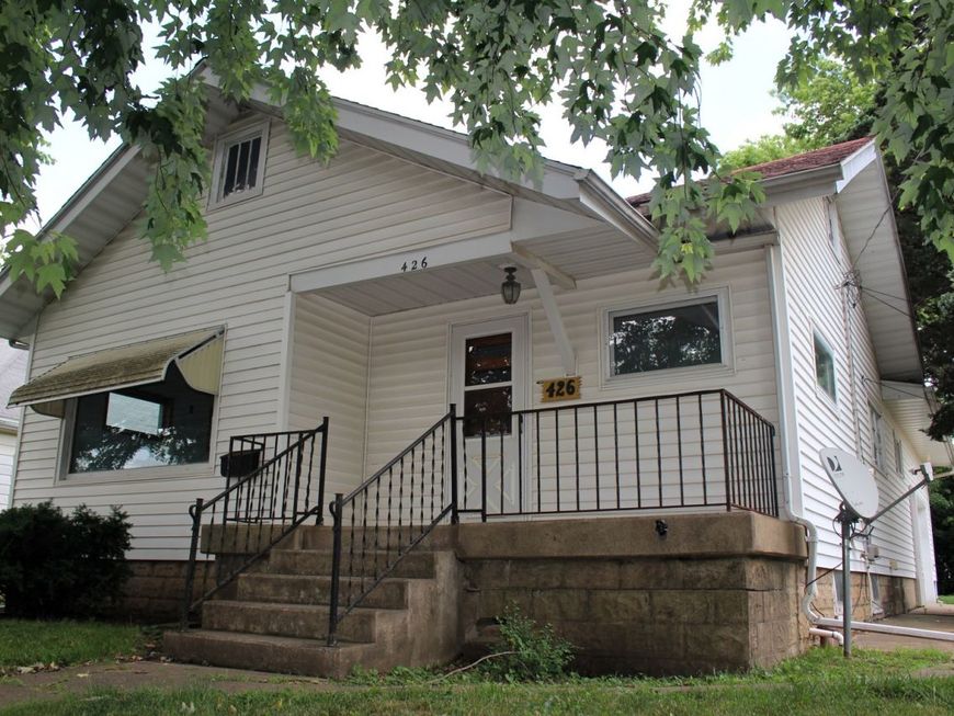Main Photo