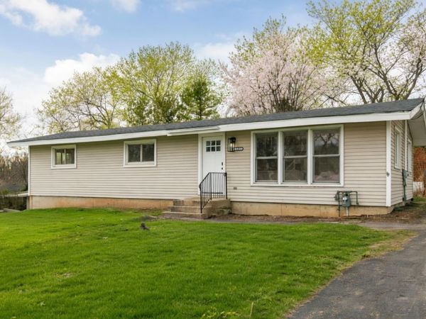6305 Robert Road , Cary, IL 60013