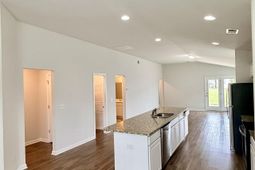 546 Hatteras Drive  photo 4