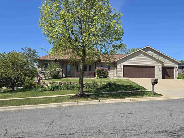 100 E Gonstead Road, Mount Horeb, WI 53572