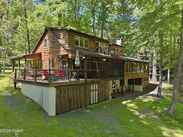 1456 Lakeland Drive , Lake Ariel, PA 18436