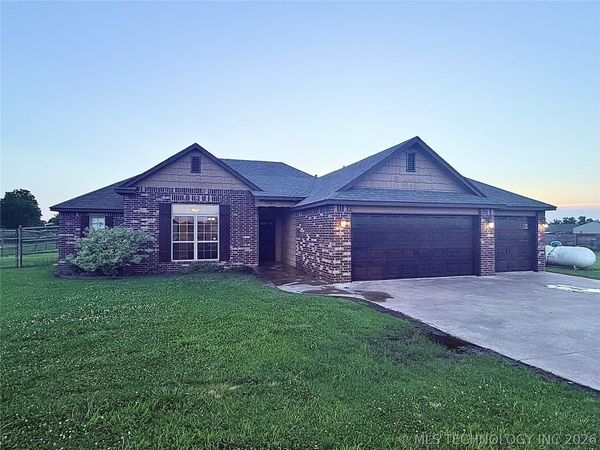 13964 Saddlebrook Drive, Oologah, OK 74053