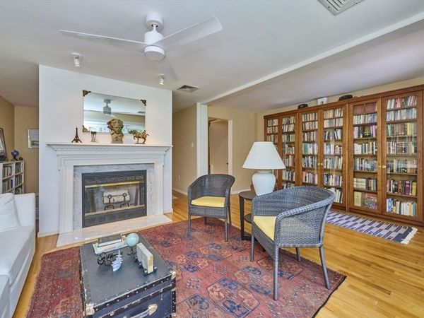31 Angela Lane, Unit 31, Watertown, MA 02472