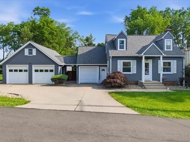 558 Bank St, Ashland, OH 44805