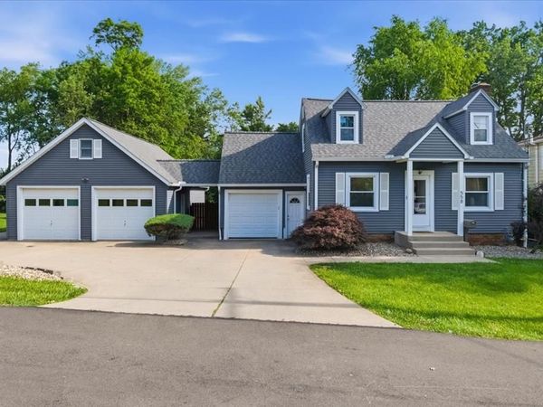 558 Bank St, Ashland, OH 44805