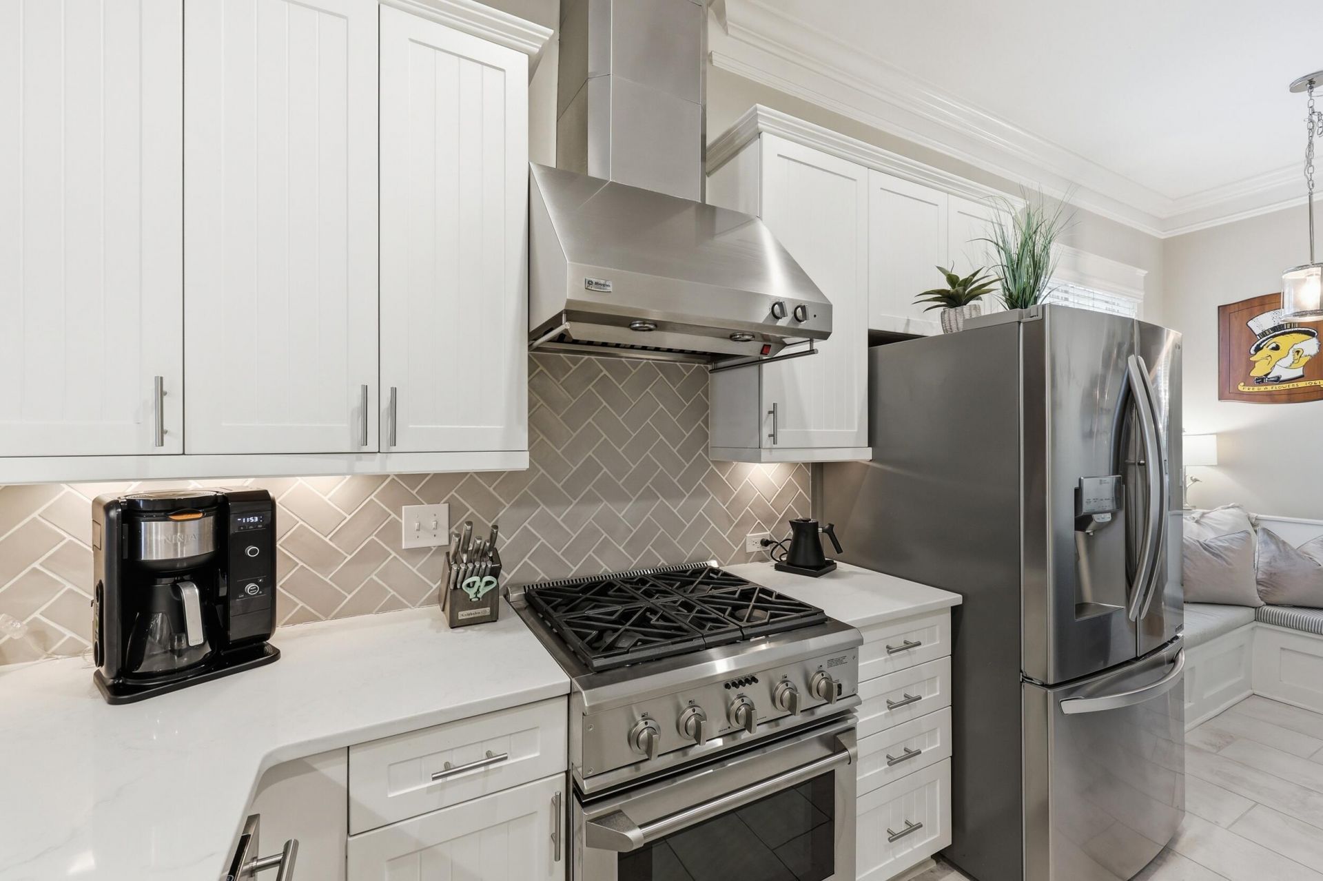 9021 Merchant Street Photo 11