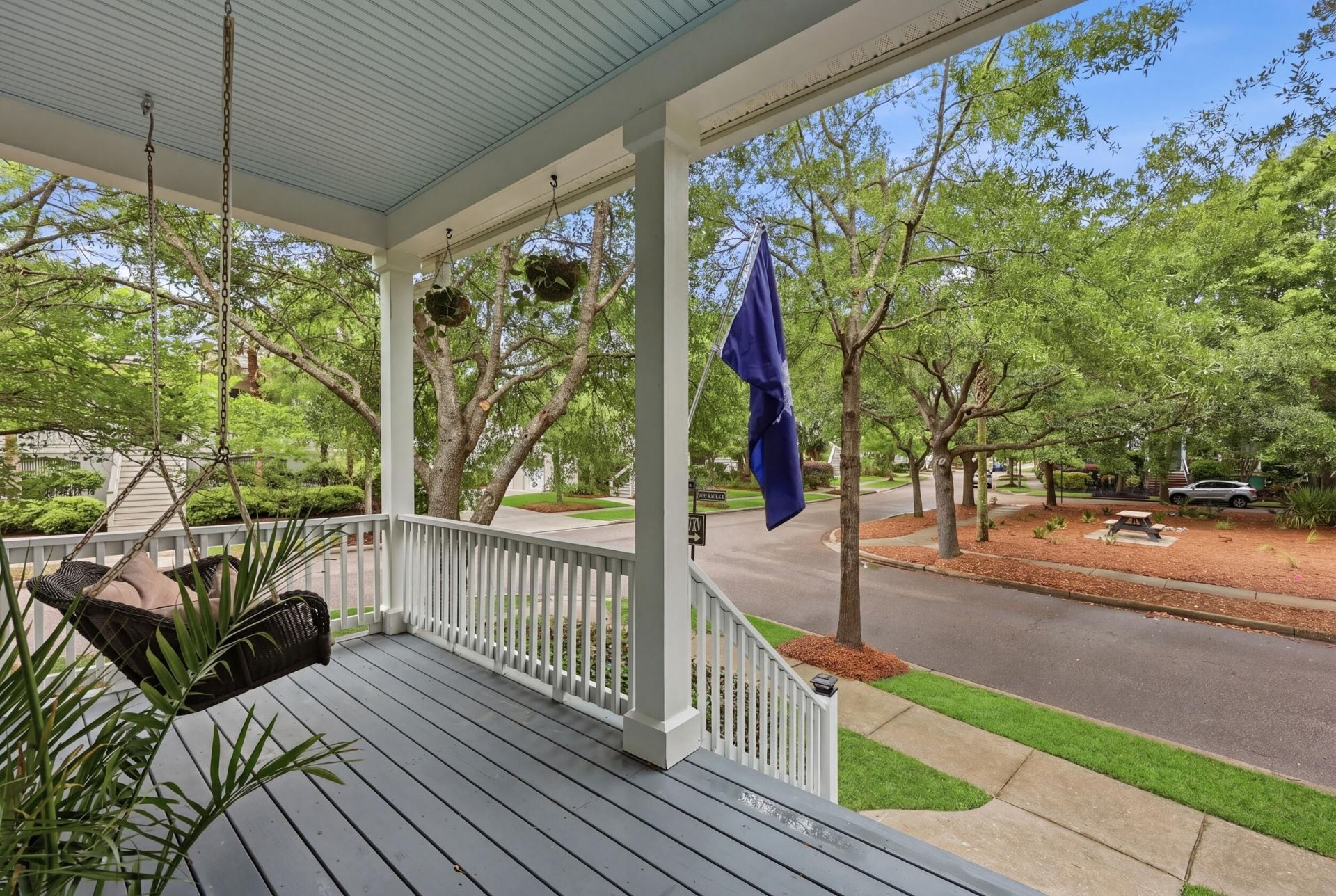 9021 Merchant Street Photo 4