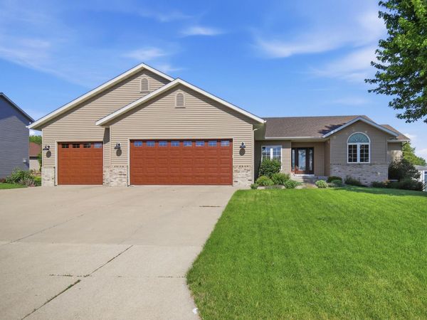 2405 Watertower Lane, Owatonna, MN 55060